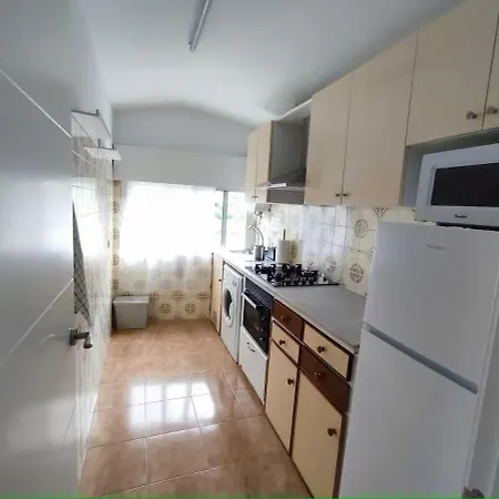 Alojamientosmanuela 2 *