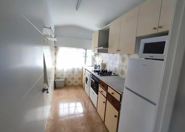 Alojamientosmanuela 2 *