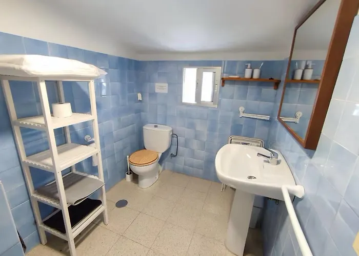 Alojamientosmanuela 2 *